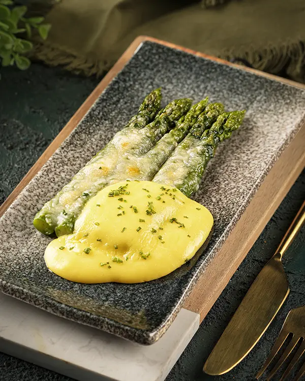 Asparagus with Hollandaise Sauce