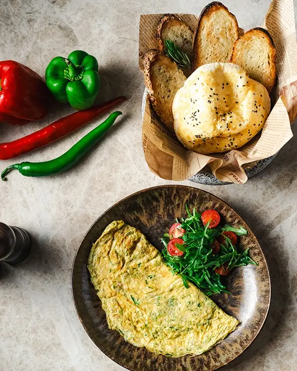 Fresh Herbs Omelette